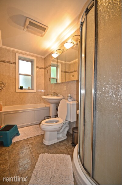 Building Photo - 119 Winthrop Rd