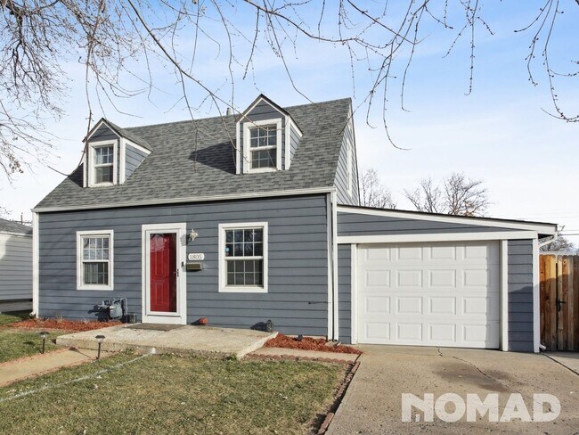 Foto del edificio - 3 Bedroom Single Family Home in Denver