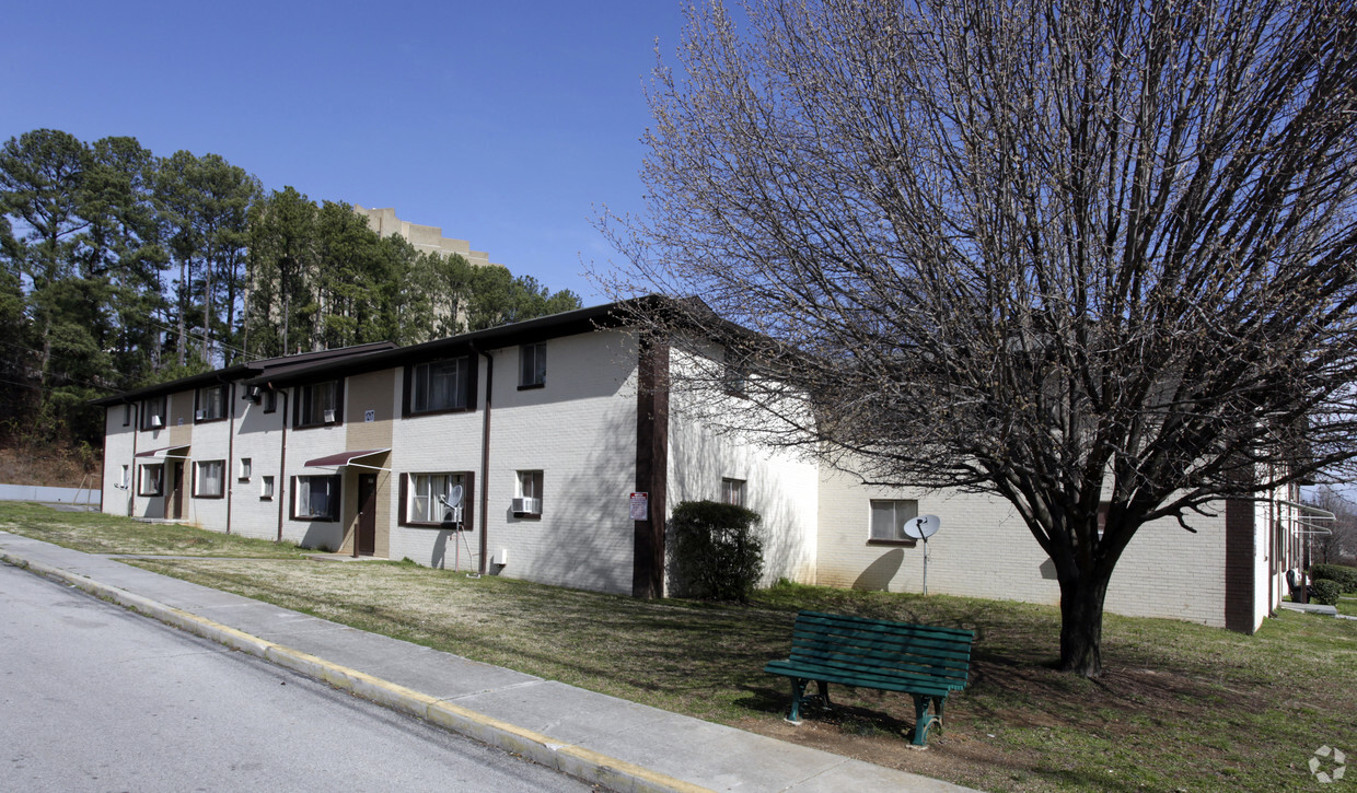 Foto del edificio - Golden Gateway Apartments