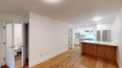 Building Photo - 455 14th St