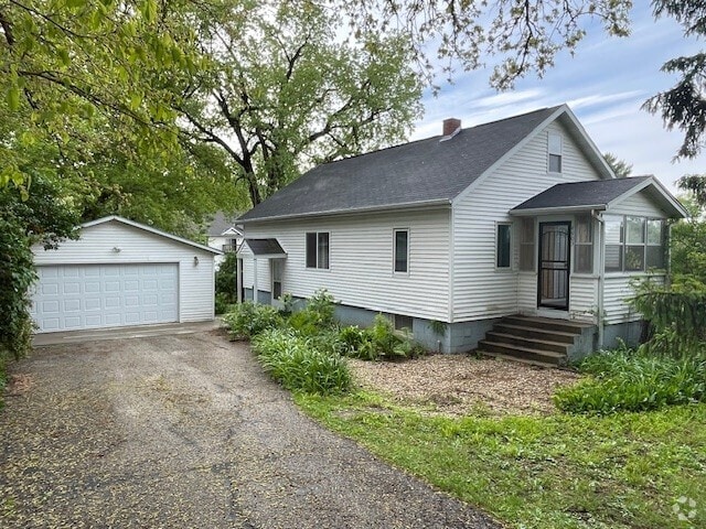 Building Photo - 4903 Terminal Dr