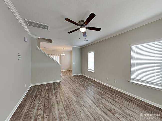 Foto del edificio - 208 Chestnut Oak Ln