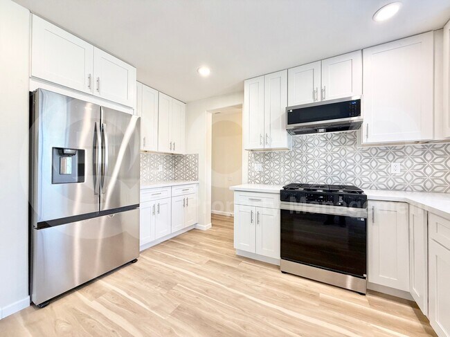Building Photo - 8080 W Rushmore Way