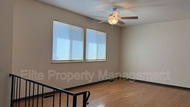Foto del edificio - 21 Grissom Pl