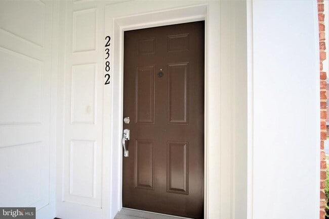 Foto del edificio - 2382 Brookmoor Ln