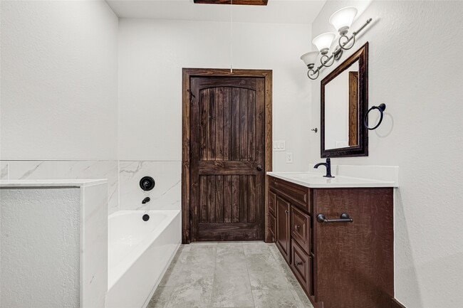 Building Photo - 29529 Turnbury Village Dr