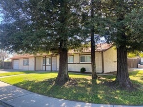 Building Photo - 1460 Linden Way