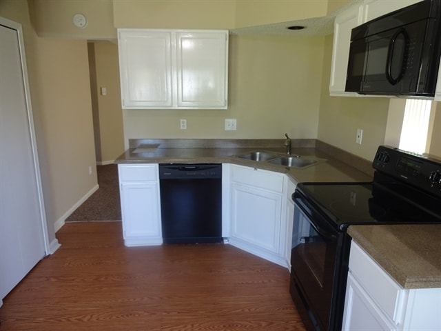 Building Photo - 12012 Cancun Drive