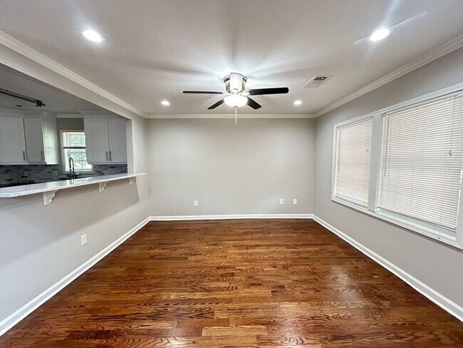 Foto del edificio - 1317 Fairbanks St SW