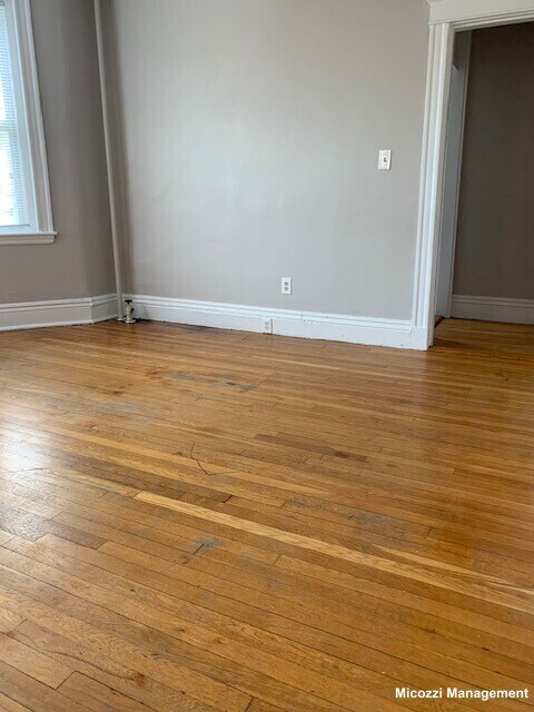 Building Photo - 3 Lorraine Terrace
