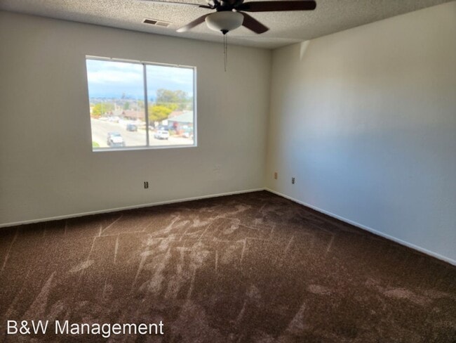 Building Photo - 3 br, 2.5 bath House - 536 Bakeman Lane