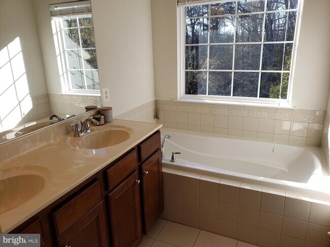 Foto del edificio - 15329 Pocopson Creek Way