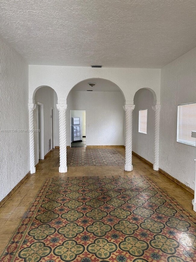 Foto del edificio - 2978 NW 28th St