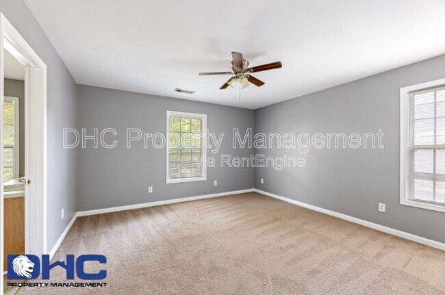 Photo - 513 Connally St SE House