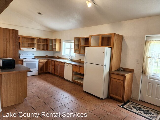 Building Photo - 3 br, 2 bath House - 1007 Hillside Rd
