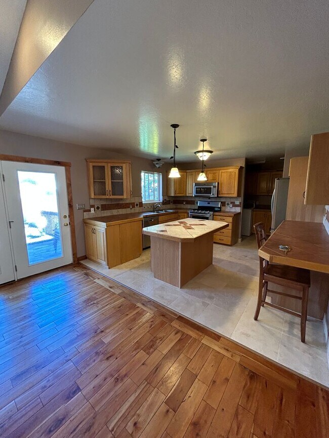Foto del edificio - 5 Bedroom 3 Bathroom House in Heber, Utah