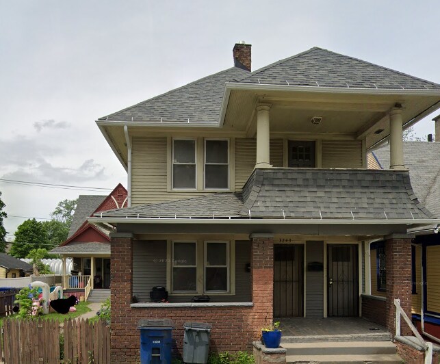 Primary Photo - 3243 N Detroit Ave