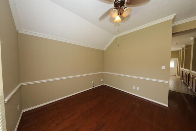 Building Photo - 12215 Shady Downs Dr