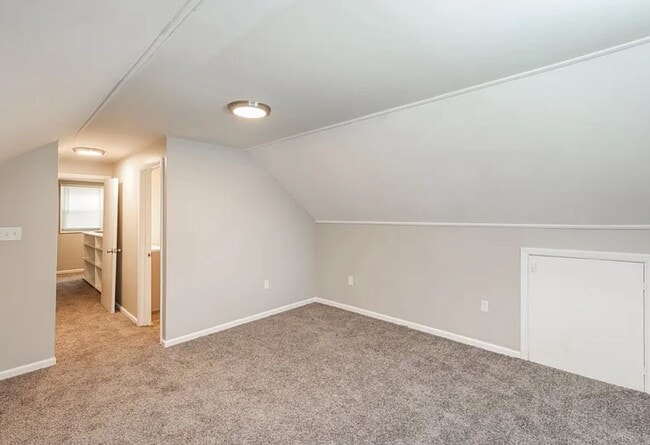 Foto del edificio - 144 Charlotte St