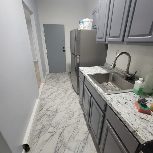 Photo - 1233 Union Ave Apartment