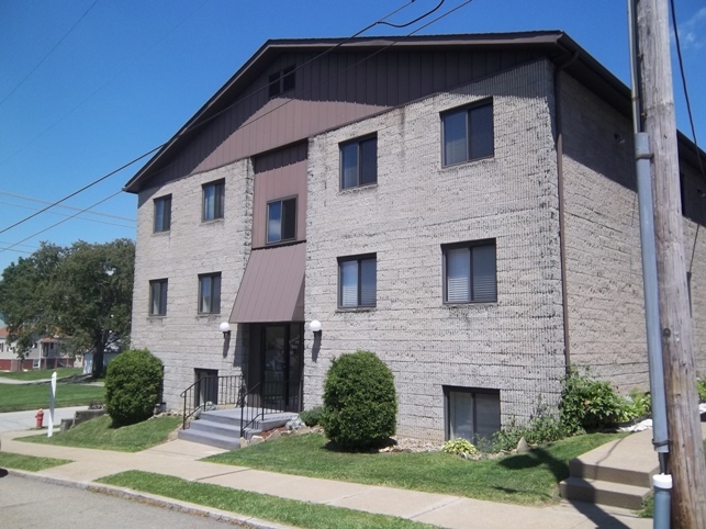 Ave. Hancock - Greensburg Collection Apartments