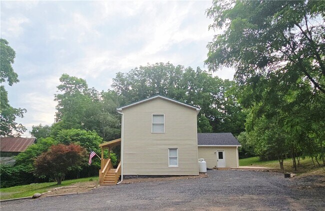 Foto del edificio - 3545 N Creek Rd