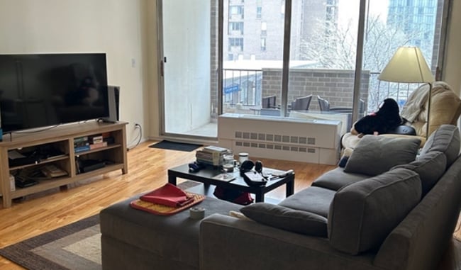 Building Photo - 77 Pond Ave