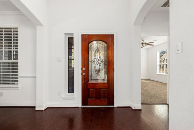 Foto del edificio - 22719 Shieldhall Ln