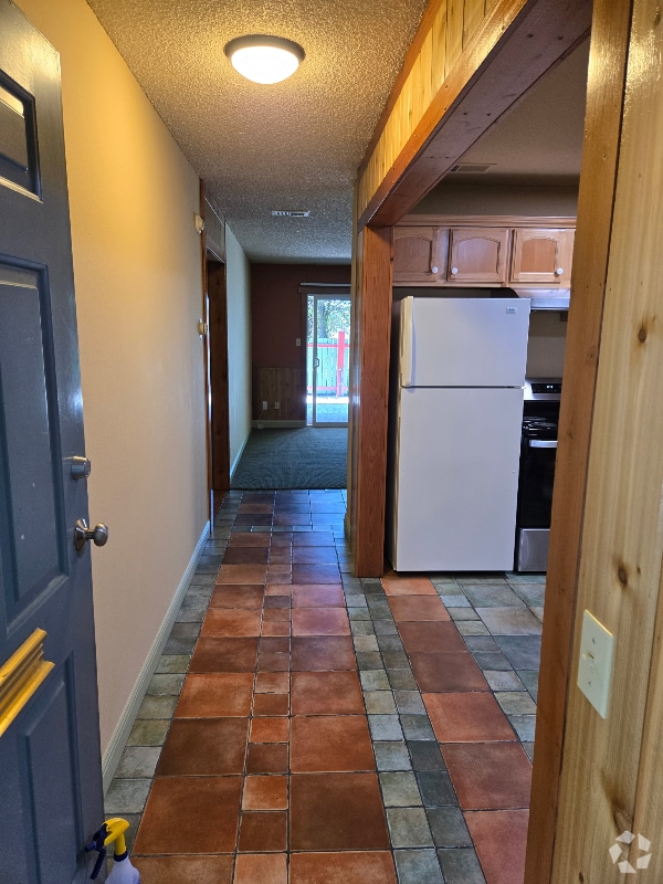 Building Photo - 7300 Boris Ct