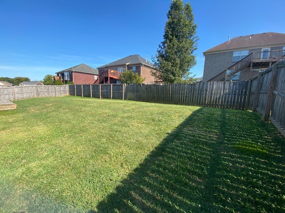 Building Photo - 420 Berger Farm Dr