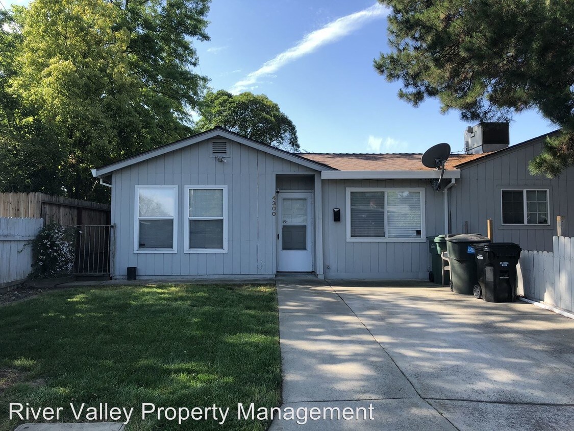 Primary Photo - 4300 Cottage Way