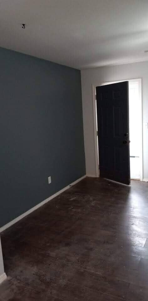 Building Photo - Duplex