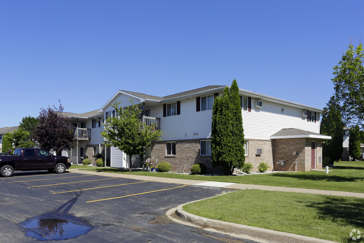 Foto principal - BREEZEWOOD APARTMENTS