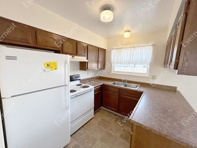 Foto del edificio - 7332 Centennial St