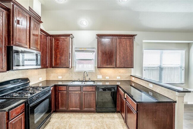 Foto del edificio - 24415 Hikers Bend Dr