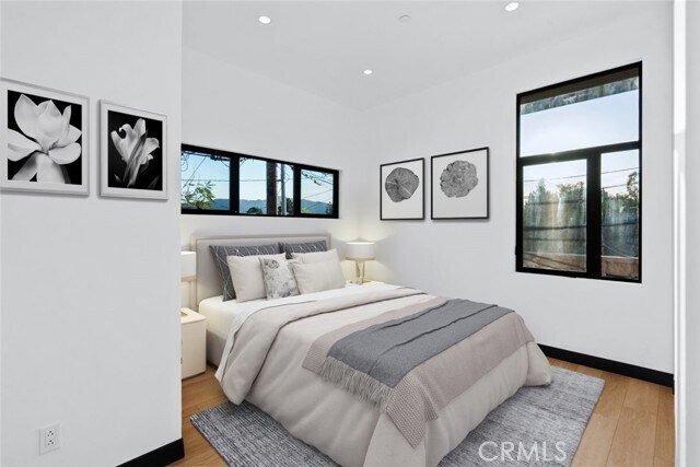 Foto del edificio - 922 W Clark Ave
