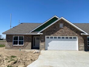 Building Photo - 14 Sonata Ln