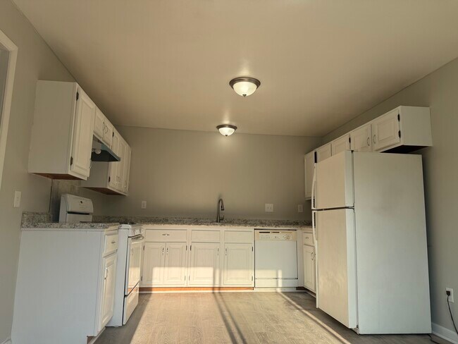 Photo - 86 Pine Hill Ave Townhome