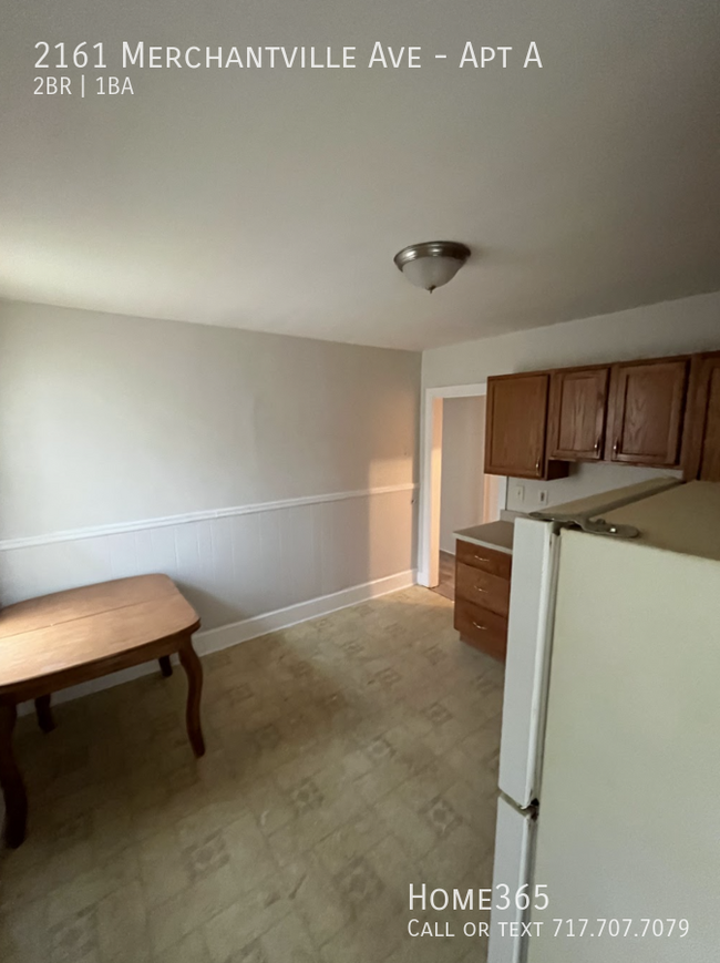 Building Photo - Cozy 2 Bedroom Unit less than 10 miles fro...