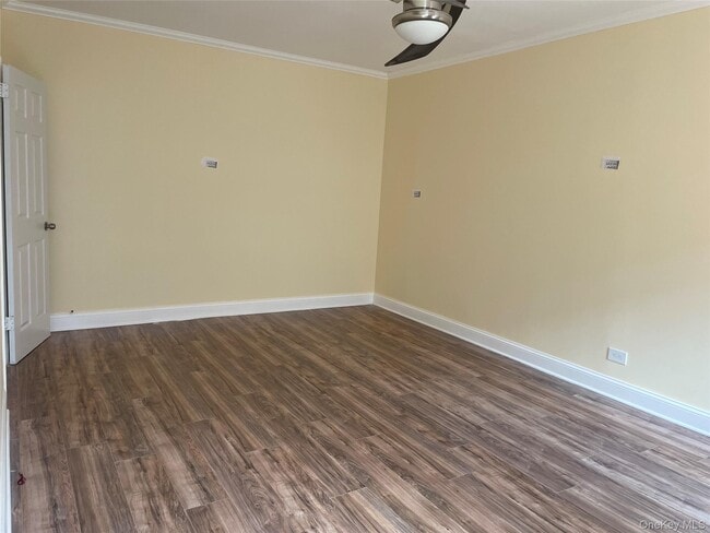Foto del edificio - 165-20 Highland Ave