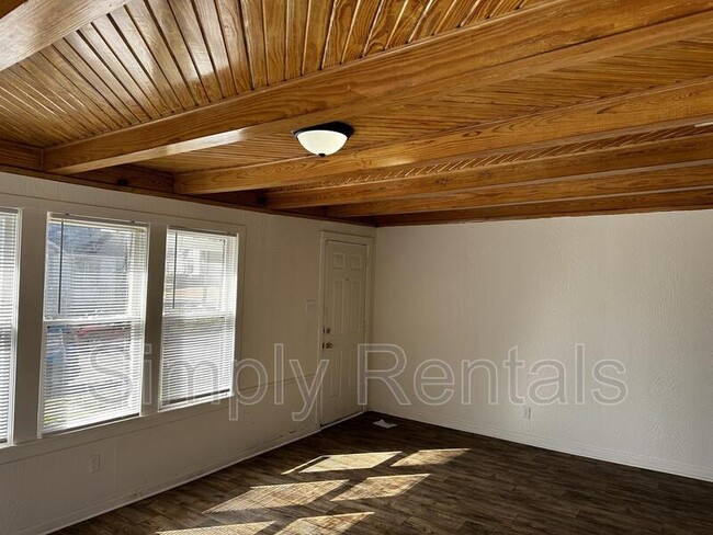 Foto del edificio - 1406 Sycamore St