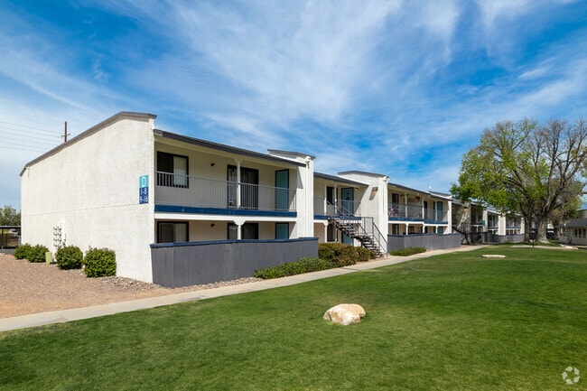 Building Photo - CopperHill