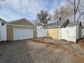 Building Photo - 15 1/2 Jackson St