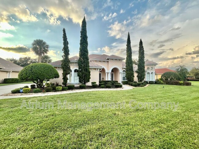 Building Photo - 5212 Shoreline Cir