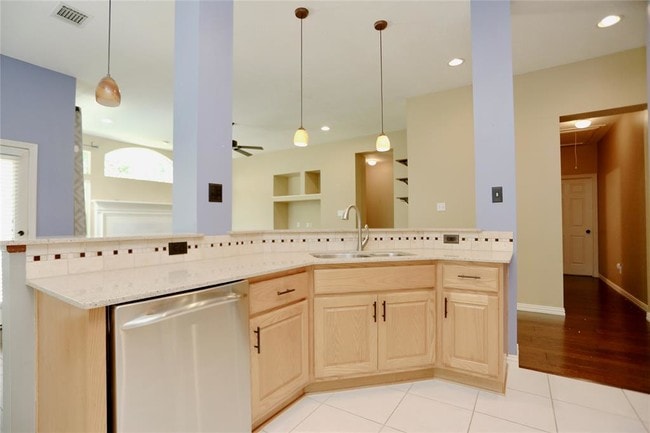 Building Photo - 9546 Kelsey Meadows Ct