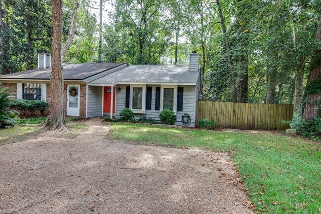 Foto del edificio - 2135 Victory Garden Ln