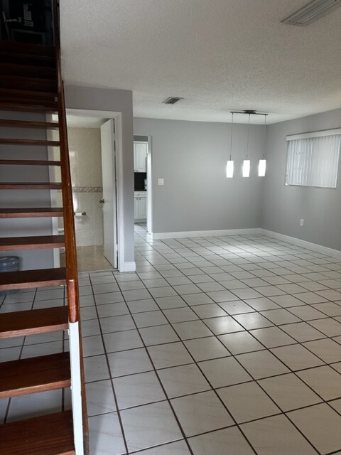 Building Photo - 5915 SW 133rd Ct