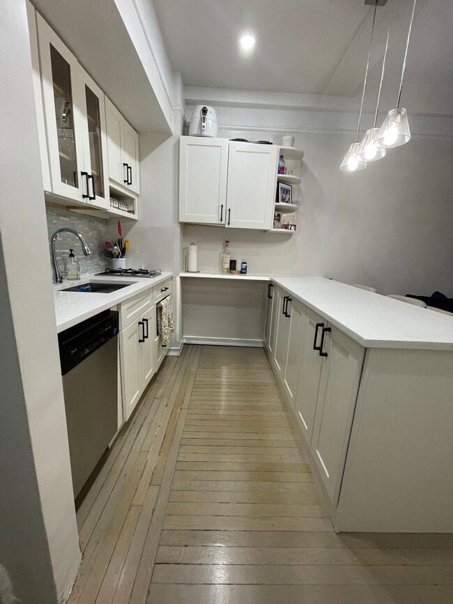 Foto del edificio - 50 W 106th St