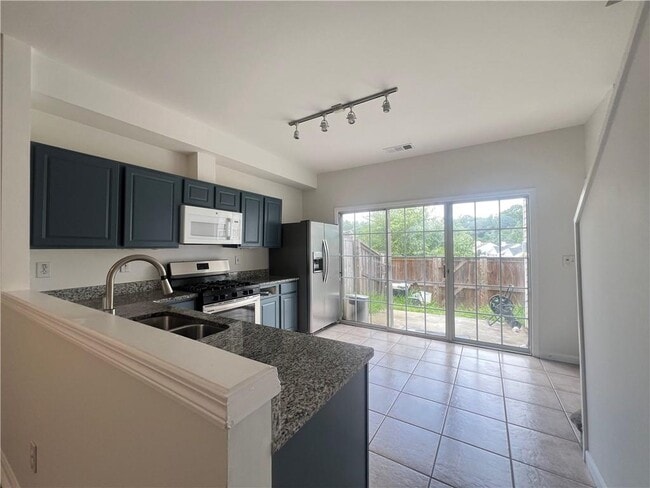Building Photo - 306 Devonshire Dr