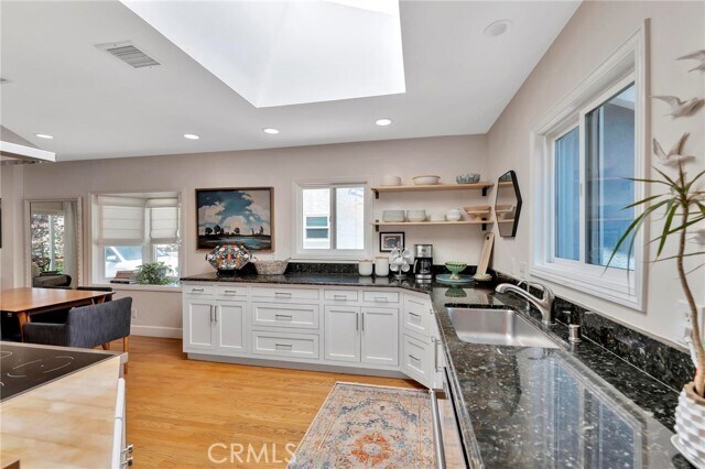 Building Photo - 2674 Redlands Dr